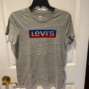 LEVI’S gray logo tee